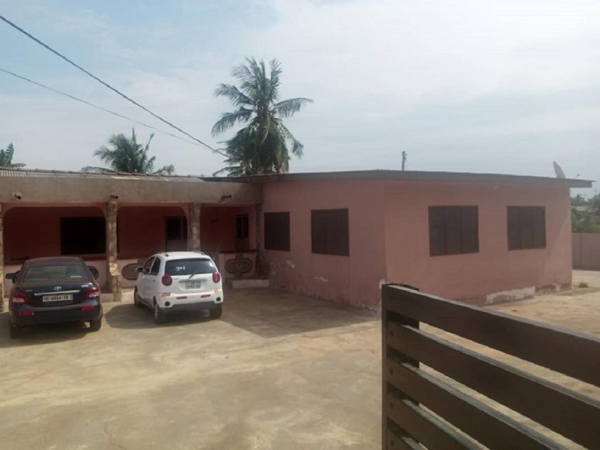 Feel At Home & Be Close To The Labadi Beach Accra Buitenkant foto